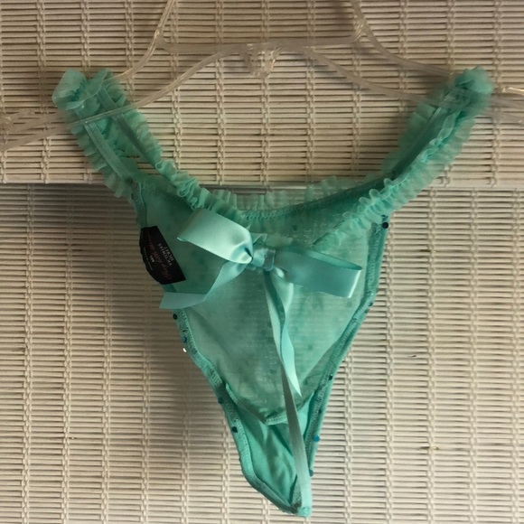 Victoria’s Secret Lingerie Set - Picture 3 of 7